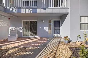 880 Bird Bay Dr W, Venice, FL 34285 - Photo 3