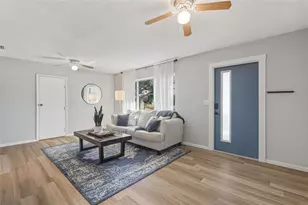 930 Royal Rd, Venice, FL 34293 - Photo 7