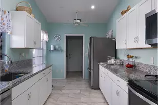 5974 San Michelle Dr, Sarasota, FL 34243 - Photo 17