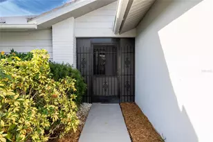 5974 San Michelle Dr, Sarasota, FL 34243 - Photo 5