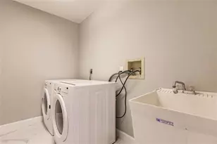 904 S Doral Ln, Venice, FL 34293 - Photo 23