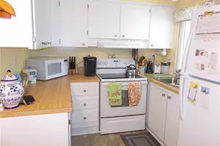 467 Boxwood Dr, Venice, FL 34285 - Photo 3