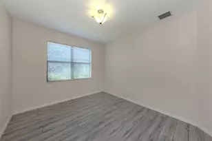 19930 Benissimo Dr, Venice, FL 34293 - Photo 15
