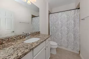 19930 Benissimo Dr, Venice, FL 34293 - Photo 13