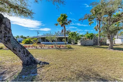 612 Bayshore Road, Nokomis, FL 34275 - Photo 45