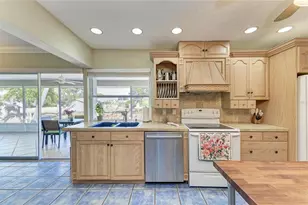 612 Bayshore Rd, Nokomis, FL 34275 - Photo 15