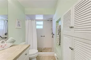 612 Bayshore Rd, Nokomis, FL 34275 - Photo 23