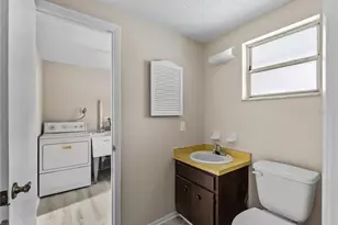 810 Texas St, Englewood, FL 34223 - Photo 19