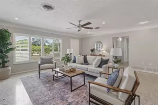 2532 Siesta Dr, Sarasota, FL 34239 - Photo 7