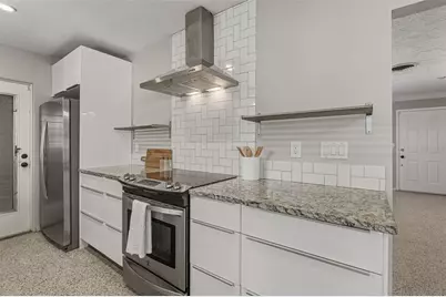 2532 Siesta Drive, Sarasota, FL 34239 - Photo 17