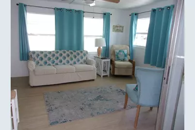 805 S Green Circle, Venice, FL 34285 - Photo 3