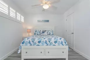 633 Alhambra Rd, Venice, FL 34285 - Photo 35