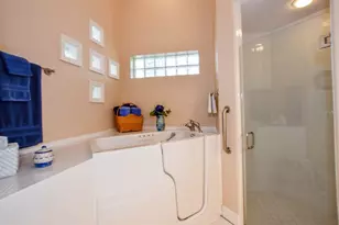 657 Crossfield Cir, Venice, FL 34293 - Photo 21