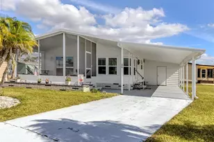 270 Captains Ct, North Port, FL 34287 - Photo 5