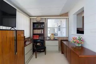 2622 Bigelow Dr, Sarasota, FL 34239 - Photo 19