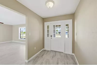 133 Colonial Street SE, Port Charlotte, FL 33952 - Photo 5