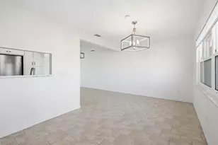 1023 Beach Manor Cir, Venice, FL 34285 - Photo 25