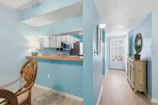 404 Cerromar Cir N, Venice, FL 34293 - Photo 3