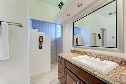 3907 Alamanda Drive, Sarasota, FL 34238 - Photo 27