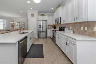 20175 Pezzana Dr, Venice, FL 34292 - Photo 13