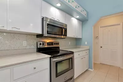 4806 Jacaranda Heights Drive, Venice, FL 34293 - Photo 9