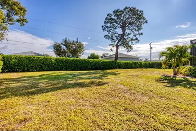 1815 Neptune Drive, Englewood, FL 34223 - Photo 37