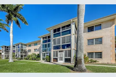 200 The Esplanade N #B2, Venice, FL 34285 - Photo 1