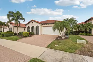 23524 Copperleaf Dr, Venice, FL 34293 - Photo 3