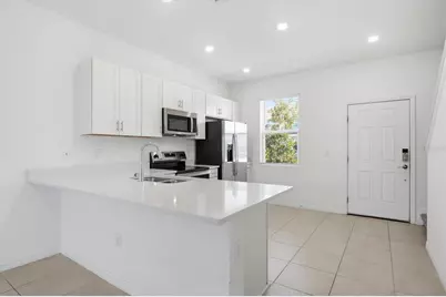 8757 Daybreak Street, Sarasota, FL 34241 - Photo 3