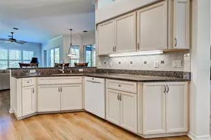 445 Marsh Creek Rd, Venice, FL 34292 - Photo 15