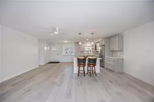 825 White Cap Cir, Venice, FL 34285 - Photo 17