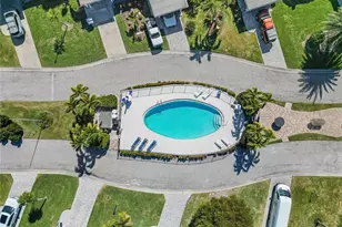 825 White Cap Cir, Venice, FL 34285 - Photo 47