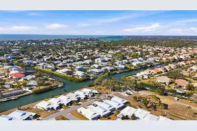 621 Fair Winds Drive #621, Nokomis, FL 34275 - Photo 3