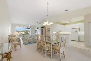404 Gondola Park Dr, Venice, FL 34292 - Photo 9