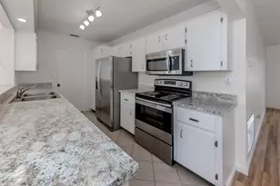 1215 Mango Ave, Venice, FL 34285 - Photo 19