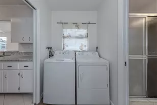 1215 Mango Ave, Venice, FL 34285 - Photo 21