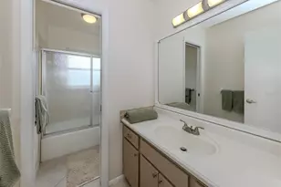 1215 Mango Ave, Venice, FL 34285 - Photo 15