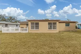1215 Mango Ave, Venice, FL 34285 - Photo 3