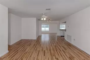 1215 Mango Ave, Venice, FL 34285 - Photo 23