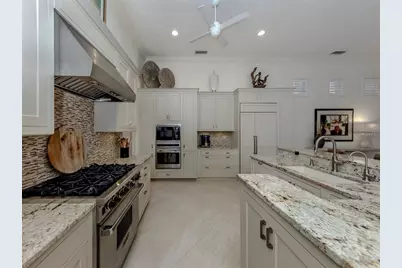 300 Stone Briar Creek Drive, Venice, FL 34292 - Photo 11