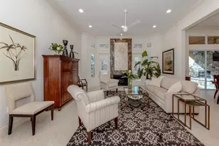 300 Stone Briar Creek Dr, Venice, FL 34292 - Photo 3