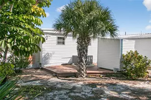 703 S Green Cir, Venice, FL 34285 - Photo 29