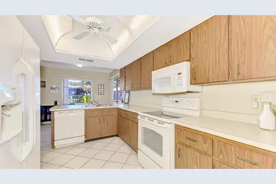 510 Villa Park Drive #510, Nokomis, FL 34275 - Photo 15