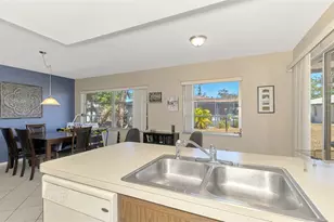 510 Villa Park Dr, Nokomis, FL 34275 - Photo 17