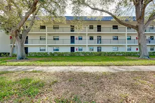 104 Capri Isles Blvd, Venice, FL 34292 - Photo 1