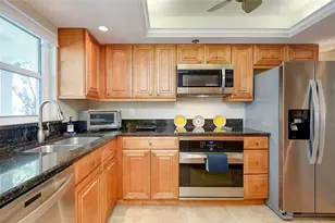 104 Capri Isles Blvd, Venice, FL 34292 - Photo 7