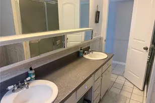 641 Delphinium Dr, Venice, FL 34293 - Photo 11