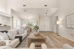 3308 Meadow Run Cir, Venice, FL 34293 - Photo 9