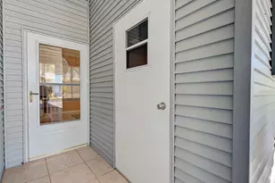 10 N Buena Vista Ave, Englewood, FL 34223 - Photo 47