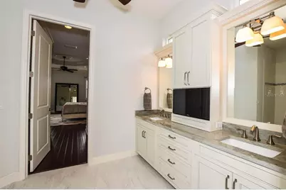 1580 Lancashire Drive, Venice, FL 34293 - Photo 23